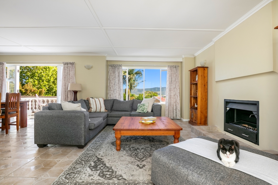 3 Bedroom Property for Sale in Costa Sarda Western Cape